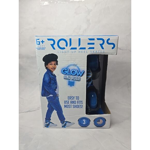 MADD GEAR ROLLERS - LIGHT UP HEEL SKATES - Glow And Roll - BLUE - New - Picture 1 of 7